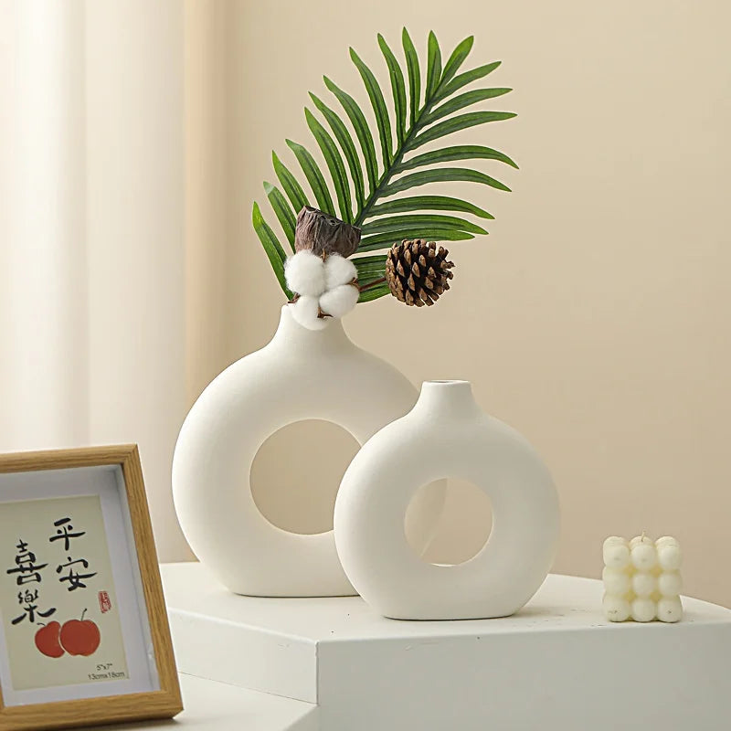 1 Piece Of Imitation Ceramic Pure White Vase Decoration Vase Decoration Donut Pattern Flower Pot Desktop Design Sense Decor